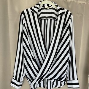 BB Dakota striped blouse size medium